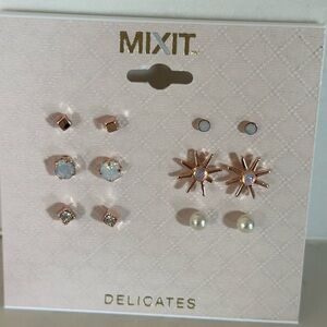 Mix It‎ Set of 6 Earrings NWT